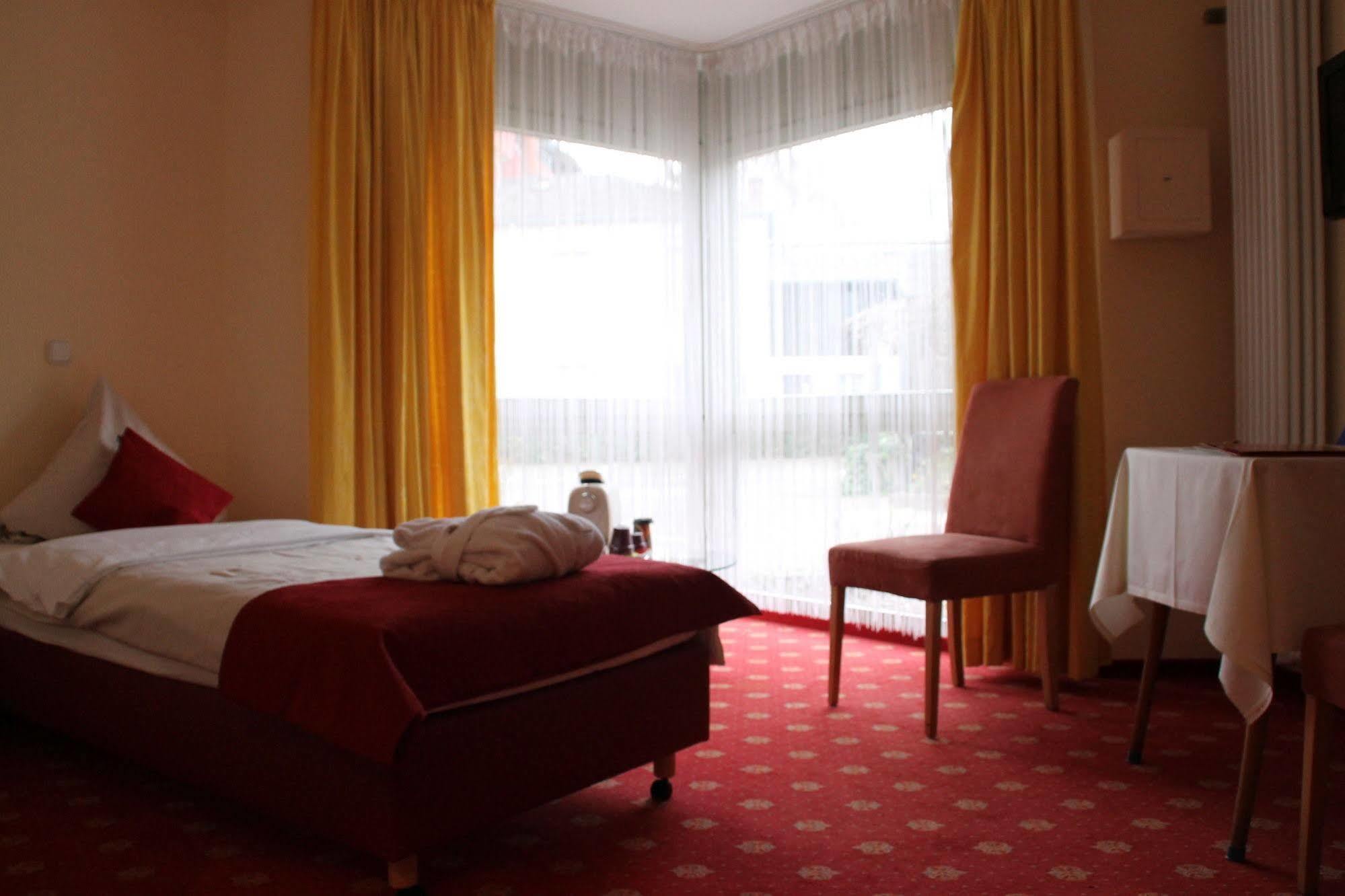 קונז Muehlenthalers Park Hotel מראה חיצוני תמונה